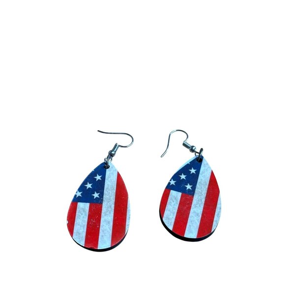American Flag Teardrop Earrings 1.5 inches Retro Rustic Silvertone Hooks - Picture 2 of 3
